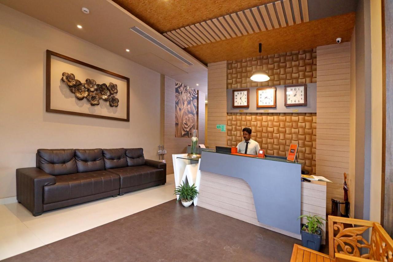 Hotel Wilton Sultan Bathery Esterno foto
